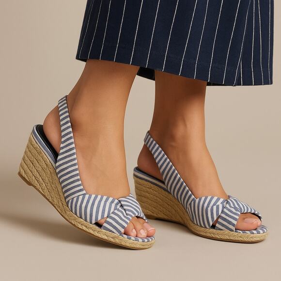 Ralph Lauren Cassara Seersucker Stripe Espadrille Slingback Wedges Preppy, Sz 10 - Picture 1 of 10